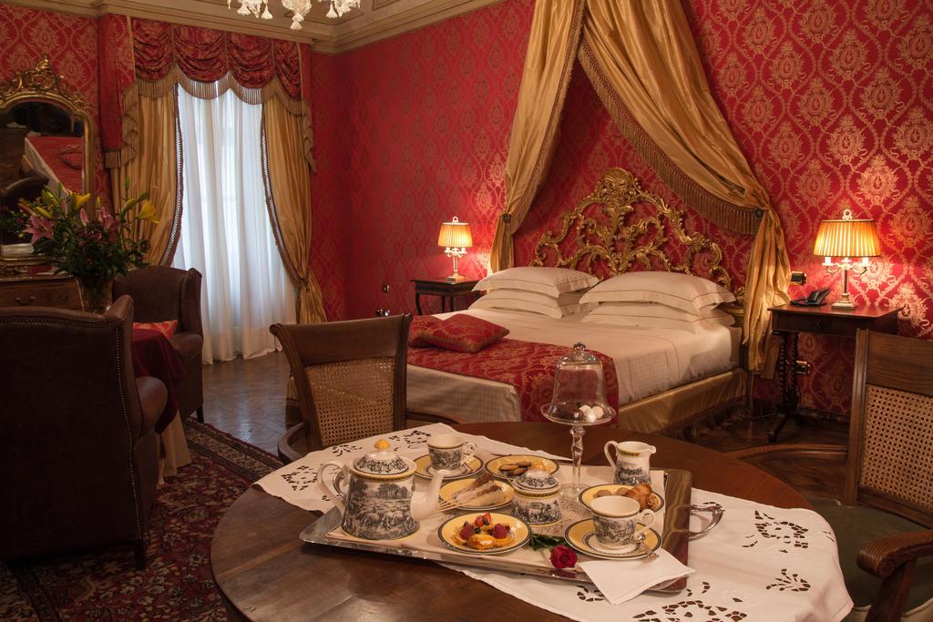 Castello Di Guarene Hotel Værelse billede